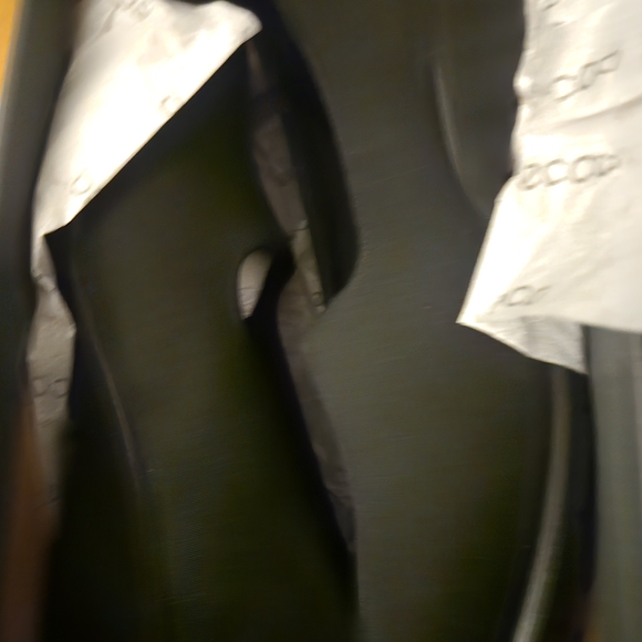 ECCO Women's Black Shoes - Picture 4 of 4